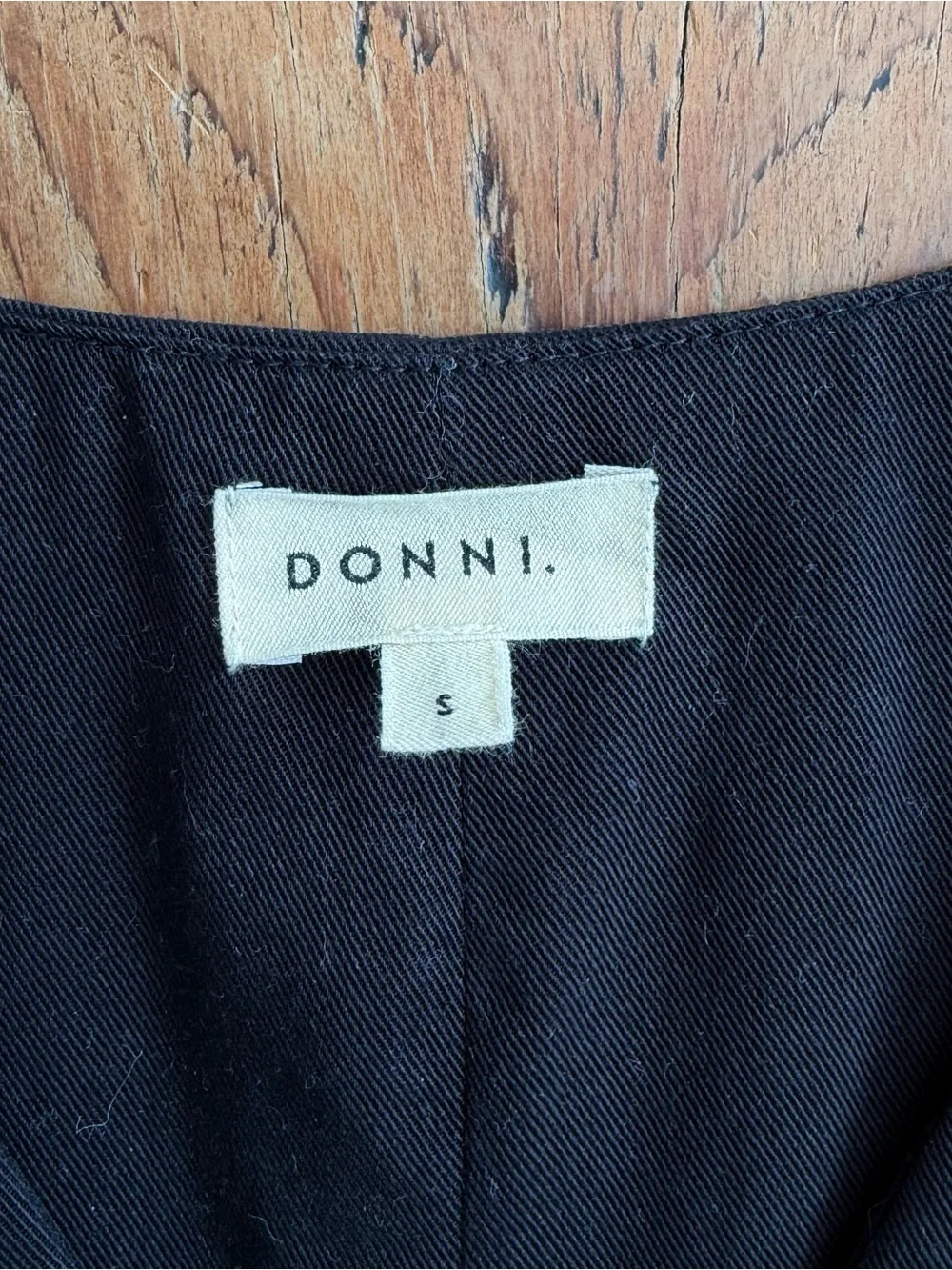 DONNI button vest - Picture 2 of 7